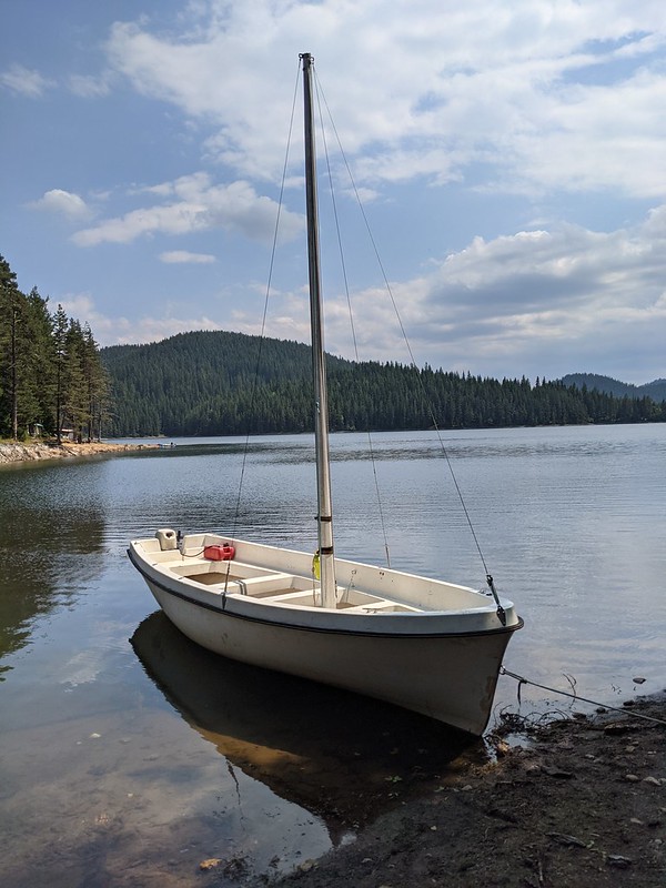 White sailing boat moored on the Beglik lake