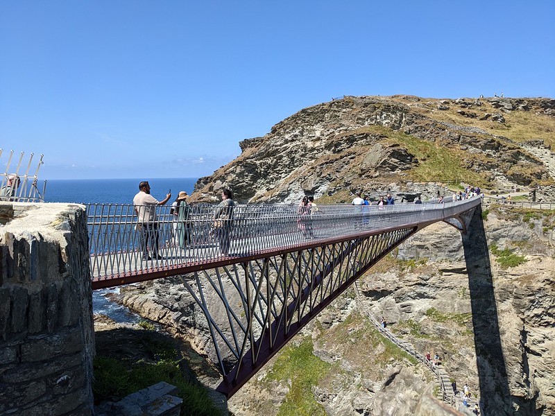 Cantilever bridge spanning from the mainland to the island at Tintagel Castle